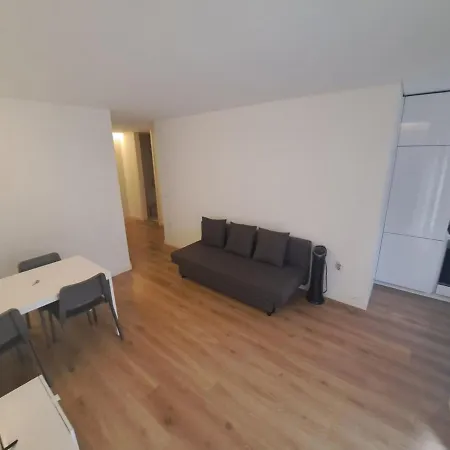 Center Flat Lägenhet