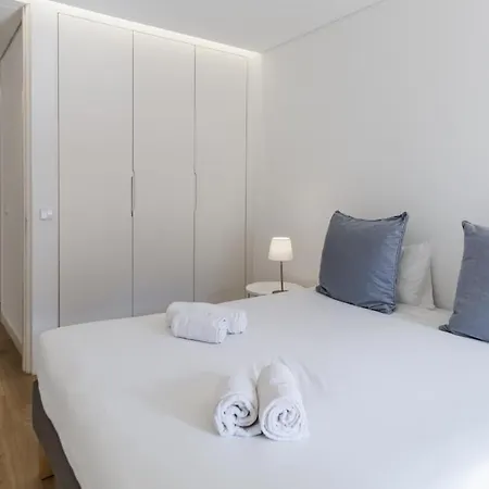 Center Flat